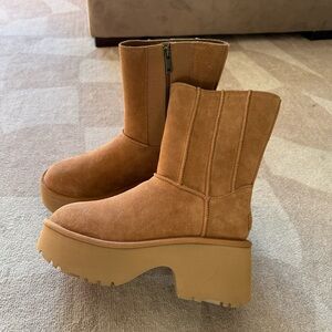 NWT Ugg Classic Twin Seam New Heights Boot